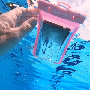Seaflash vízálló telefontok – Univerzális 7″-ig – Vízfelszínen lebeg – lemegasabb vízállósági fokozat (IPX8)